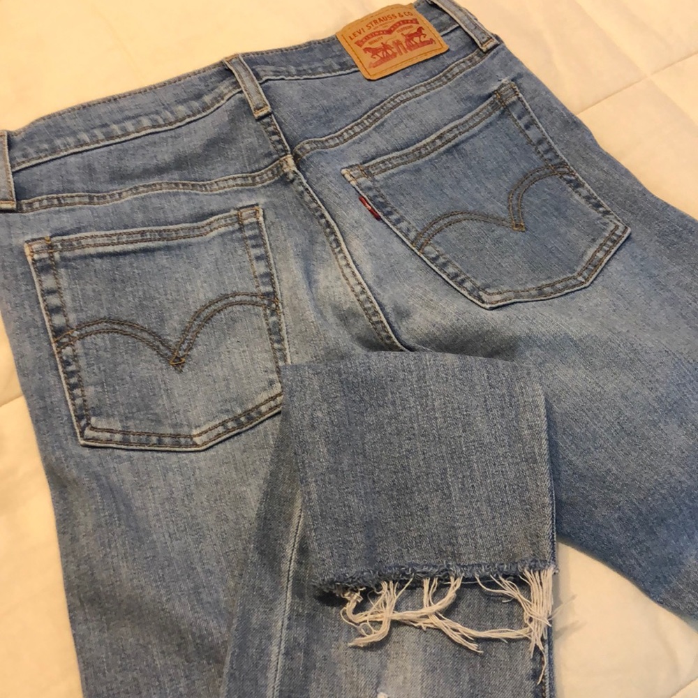Levi’s jeans😍